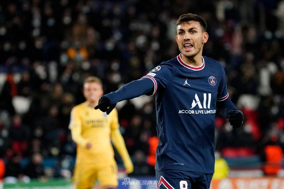 是他生活的 是他生活的