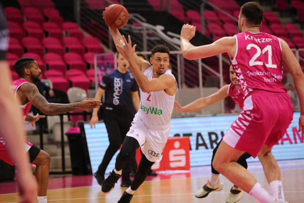 锁定了巨额 锁定了巨额